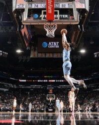 开云体育-【现场】全美直播被撤成动力！莫兰特41分预热全明星