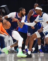 开云-无敌战神！小卡狂轰45+5+5创纪录！加兰给力，爱德华兹空砍36+2+5